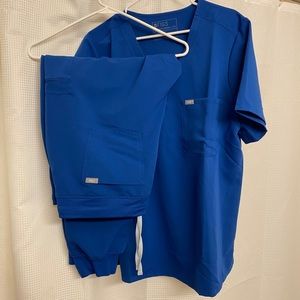 WINNING BLUE FIGS SET